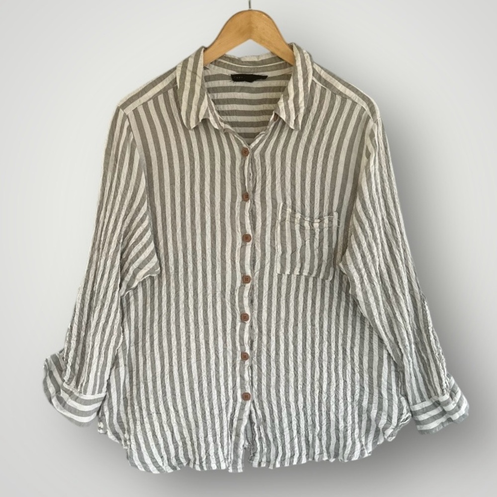🎉5 for $45 🎉jane and delancey top Blouse Shirt Size L